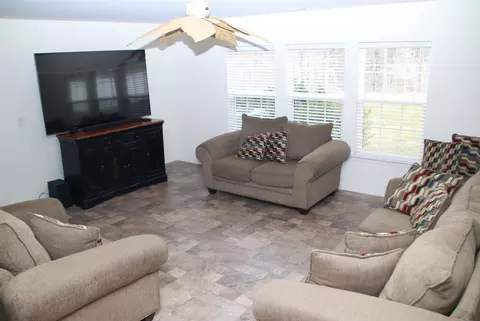 312 Hillview Dr, Durham, NC 27703 photo 8