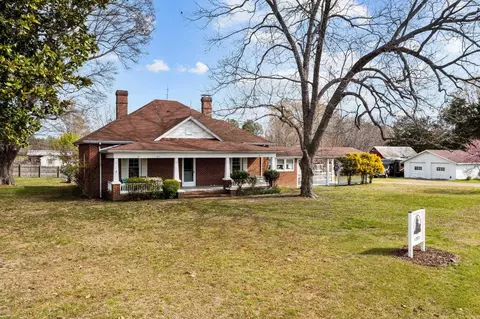 2601 Ellis Chapel Rd, Bahama, NC 27503