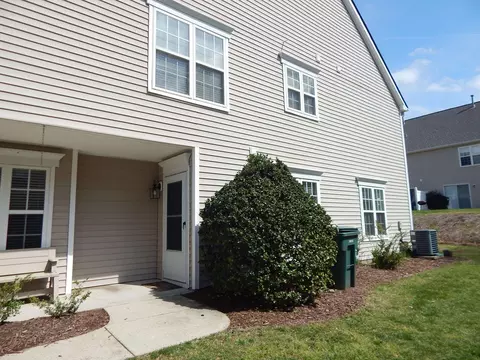 112 Student Pl, Durham, NC 27713 photo 2