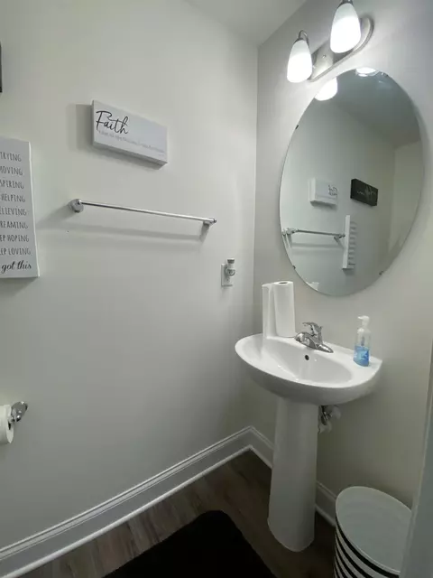 1409 Scholar Dr, Durham, NC 27703 photo 14