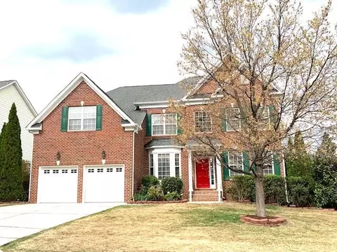 8014 Wade Green Pl, Cary, NC 27519