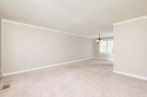 10 Sandhurst Ct, Durham, NC 27712 photo 6