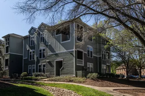 1010 Nicholwood Dr #205, Raleigh, NC 27605