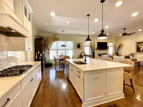 204 Winrock Pl, Durham, NC 27705 photo 6