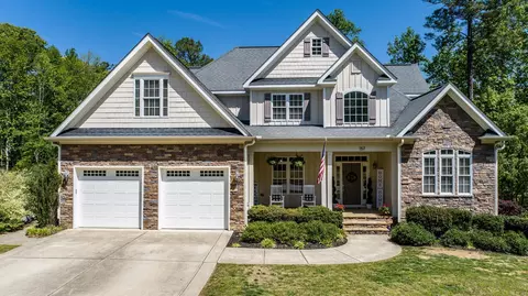 157 Townsend Dr, Clayton, NC 27527