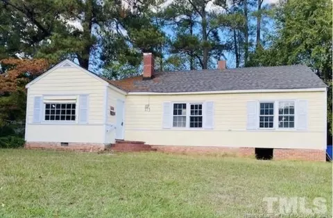 115 Brookwood Ave, Fayetteville, NC 28301