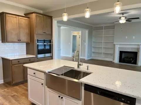 301 Lowery Ln, Benson, NC 27504 photo 10