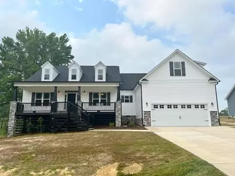 301 Lowery Ln, Benson, NC 27504 photo 1