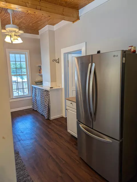 147 E Main St, Coats, NC 27521 photo 17