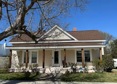 147 E Main St, Coats, NC 27521 photo 1