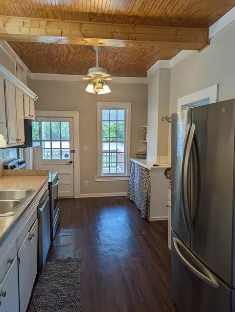147 E Main St, Coats, NC 27521 photo 15