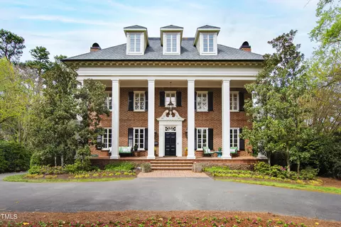 2319 Lake Dr, Raleigh, NC 27609