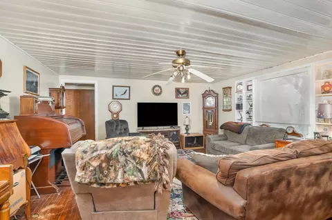 55 Rainbow Dr, Dunn, NC 28334 photo 4