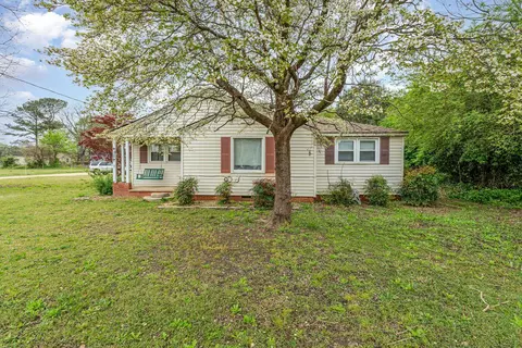 55 Rainbow Dr, Dunn, NC 28334 photo 2