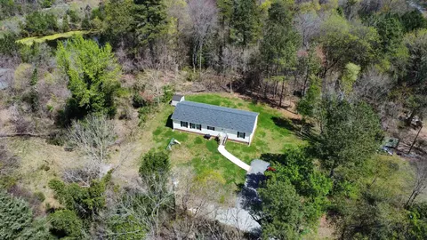 512 Baldwin Rd, Graham, NC 27253 photo 5
