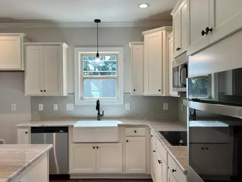 351 Lowery Ln, Benson, NC 27504 photo 3