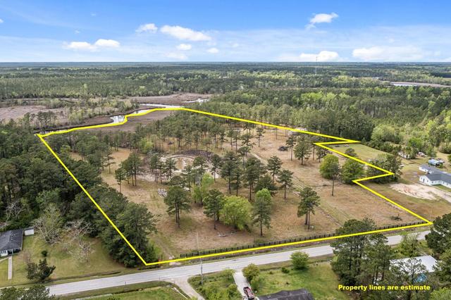 855 Adams Creek Rd, Havelock, NC 28532