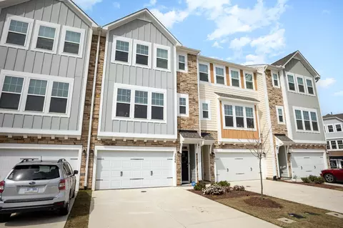 1006 Freeport Dr, Durham, NC 27703 photo 3