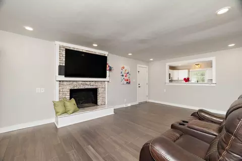 2631 Ardsley Dr, Durham, NC 27704 photo 4