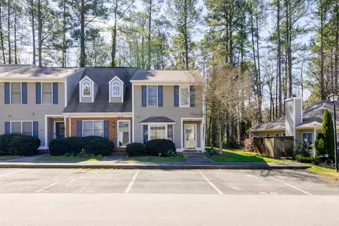 56 Forest Oaks Dr, Durham, NC 27705 photo 2