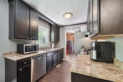 300 Plaza Dr, Garner, NC 27529 photo 10