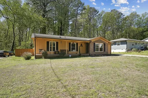 300 Plaza Dr, Garner, NC 27529 photo 2