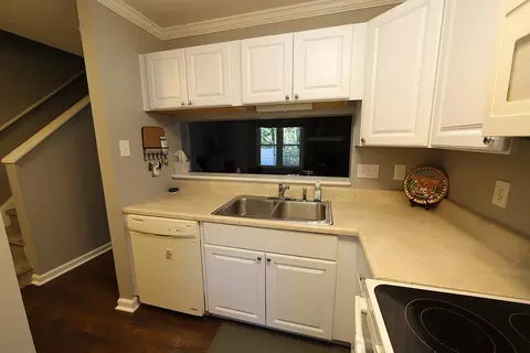 10 Providence Ct, Durham, NC 27705 photo 7