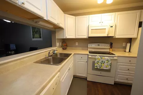 10 Providence Ct, Durham, NC 27705 photo 4