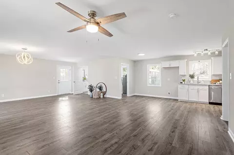 70 Crestview Dr, Angier, NC 27501 photo 9