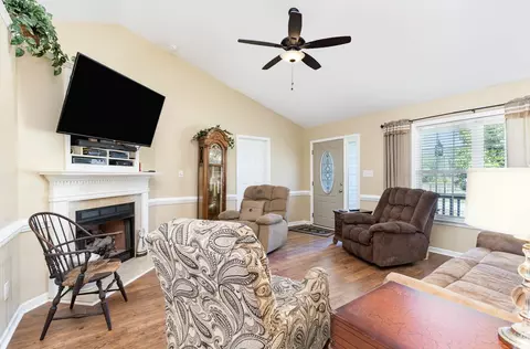 40 Burke Ct, Smithfield, NC 27577 photo 5