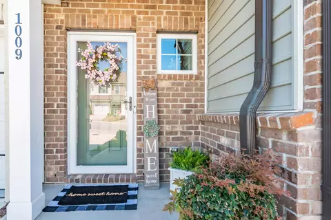 1009 Beyer Pl, Durham, NC 27703 photo 2