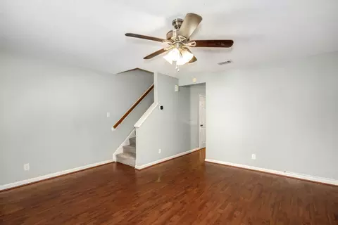 103 Gatehouse Ln, Durham, NC 27707 photo 4