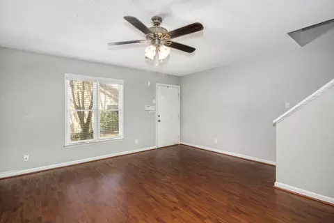 103 Gatehouse Ln, Durham, NC 27707 photo 2