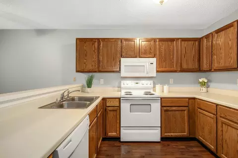 103 Gatehouse Ln, Durham, NC 27707 photo 6