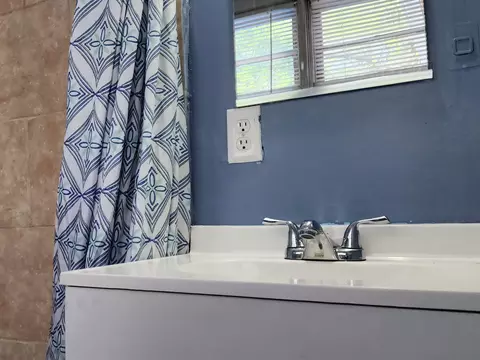 404 E Reid St, Wilson, NC 27893 photo 11