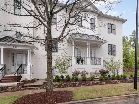 225 Meadowmont Ln #C, Chapel Hill, NC 27517