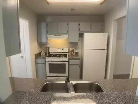 5812 Pointer Dr #202, Raleigh, NC 27609 photo 3