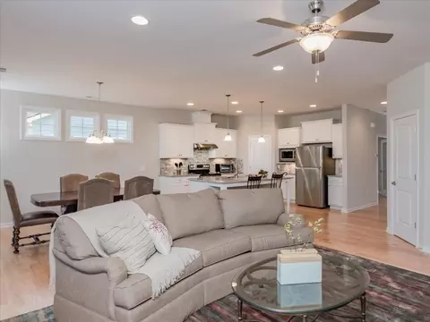 1027 Cuthbert Ln, Durham, NC 27703 photo 5