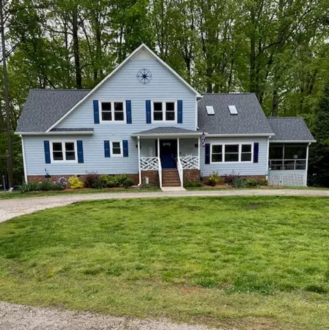 87 Edgewater Ln, Henderson, NC 27537