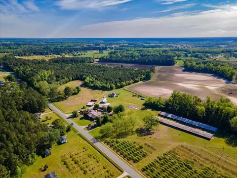 1913 S Nc 41 Hwy, Beulaville, NC 28518