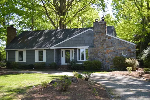 711 S Sellars Mill Rd, Burlington, NC 27217