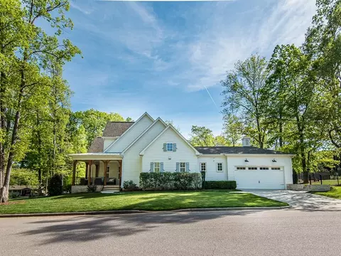 5409 Crestview Rd, Raleigh, NC 27609 photo 3