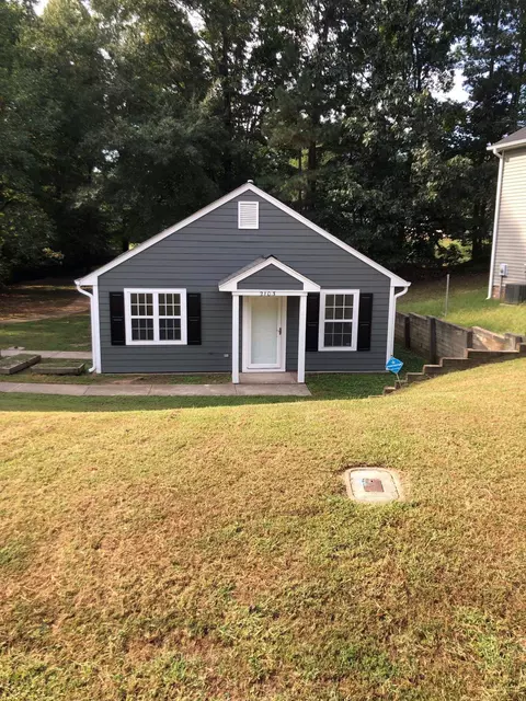 2103 Collier Dr, Durham, NC 27707