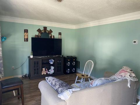 1424 Cherrycrest Dr, Durham, NC 27704 photo 5