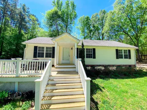 582 Robinson Ferry Rd, Macon, NC 27551