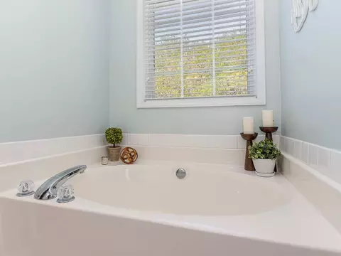 1810 Redding Ln, Durham, NC 27712 photo 24