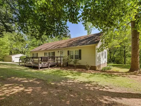 2189 Staley Snow Camp Rd, Siler City, NC 27344