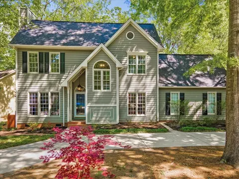 128 Sleepy Creek Dr, Clayton, NC 27520