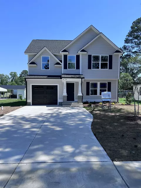 204 W Main St, Micro, NC 27555