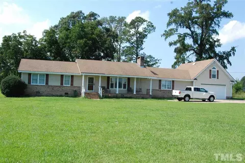 435 Glen Eagle Rd, Dunn, NC 28334 photo 1